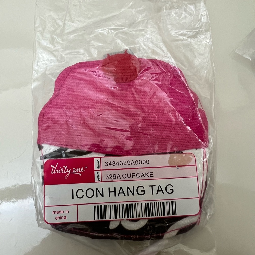 Thirty One Icon Hang Tag 329A Cupcake 🧁 Pink Brown 4x4” Name/Address NIP